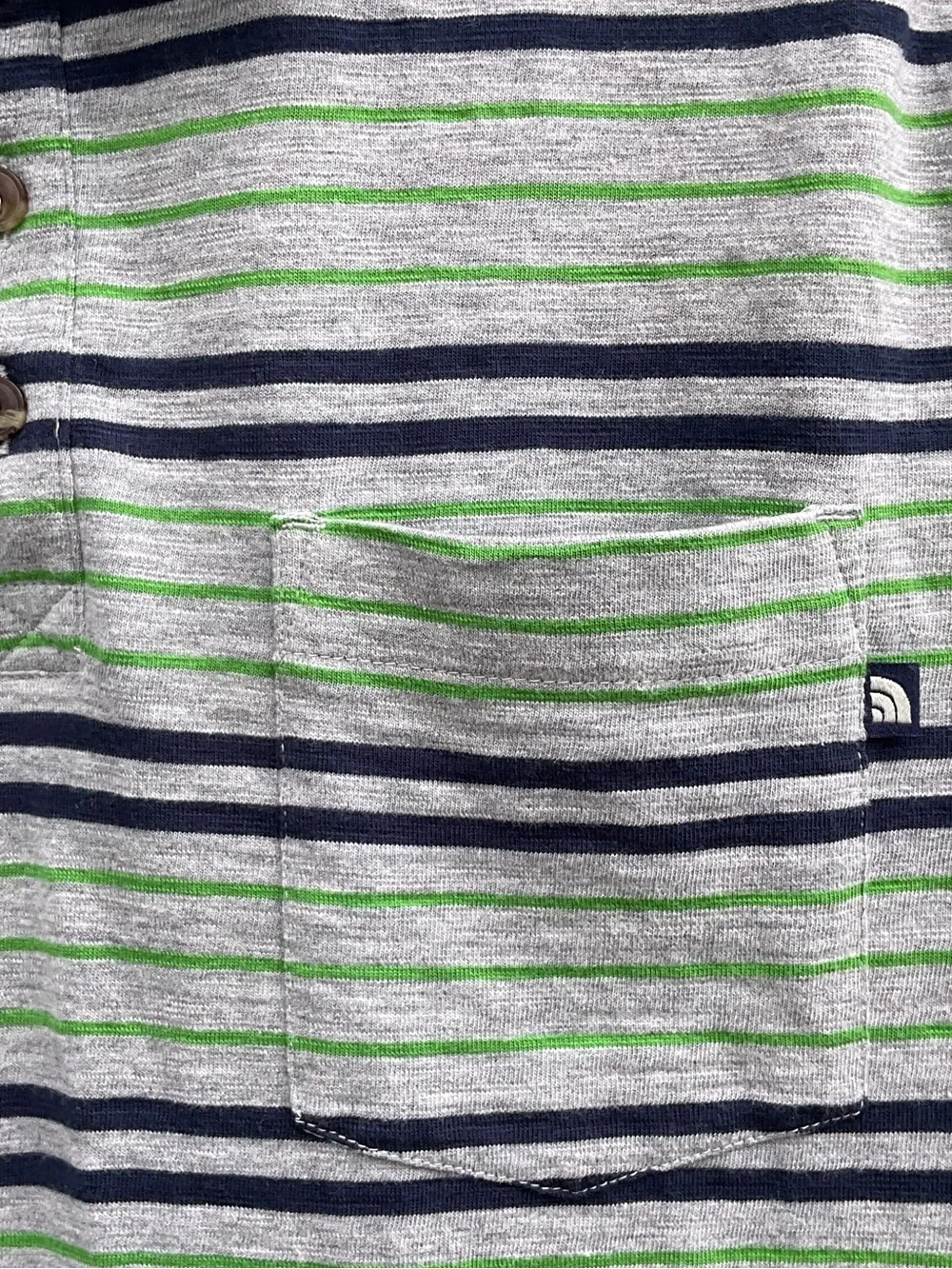 The North Face Men’s Striped Polo Shirt in Light Gray and Green. Size small 2014